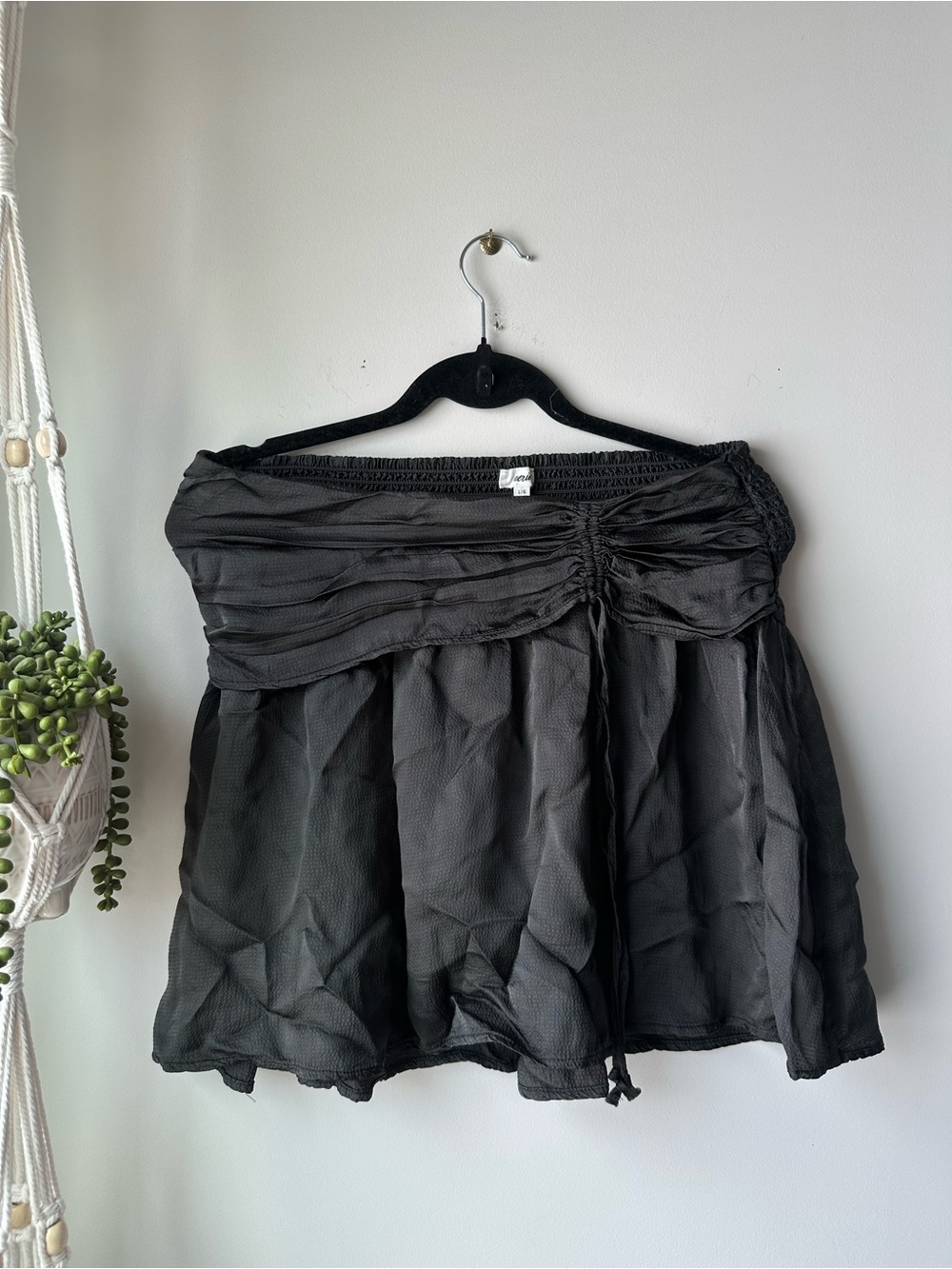 aerie Black Ruched Waist Skater Skirt